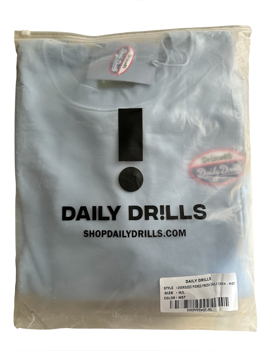 Daily Drills x Driscoll's Oversized Picked Fresh Strawberry Sweatshirt M/L NWT - Picture 6 of 6